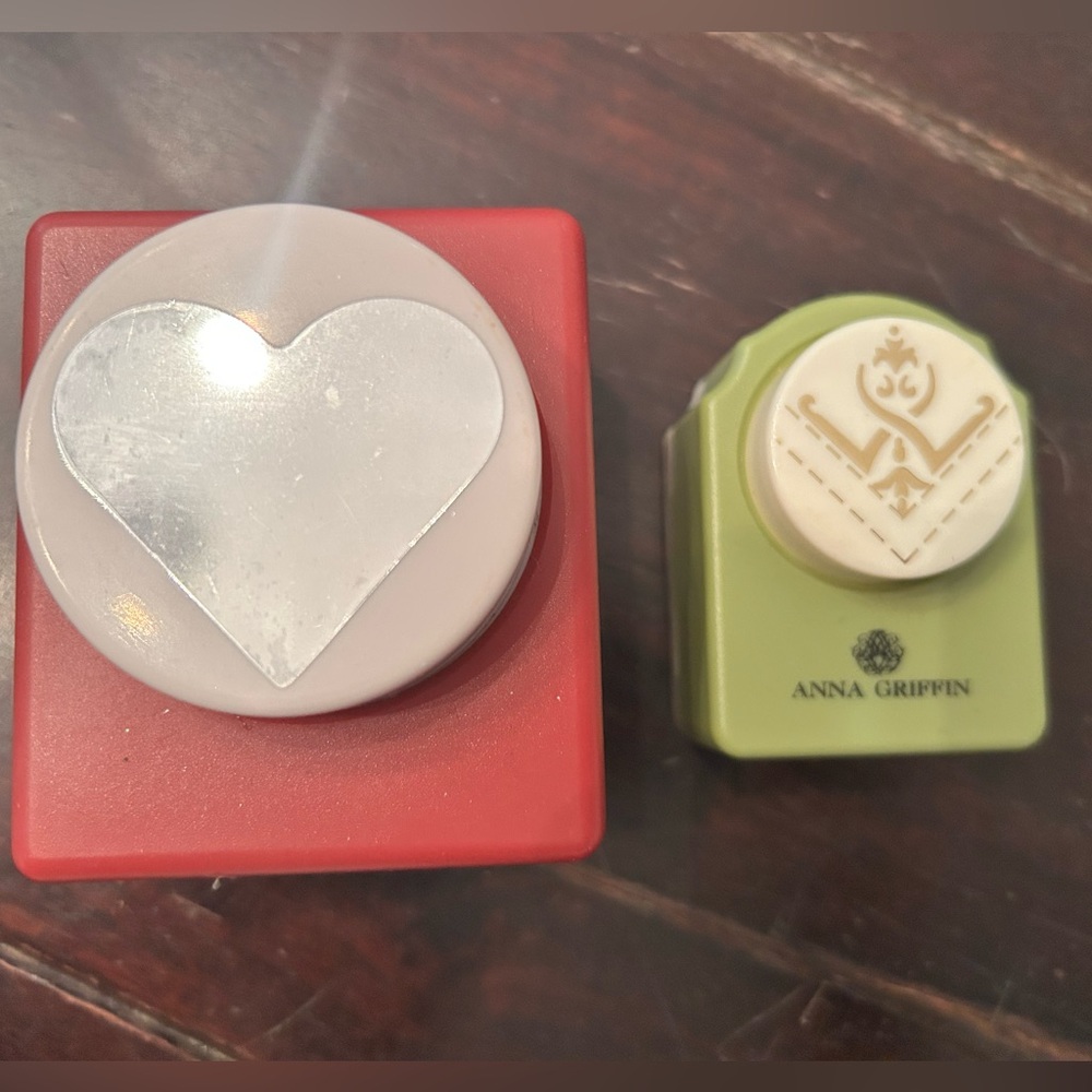 Heart Punch and Emblem Edge Punch/ corner rounder/ Set -